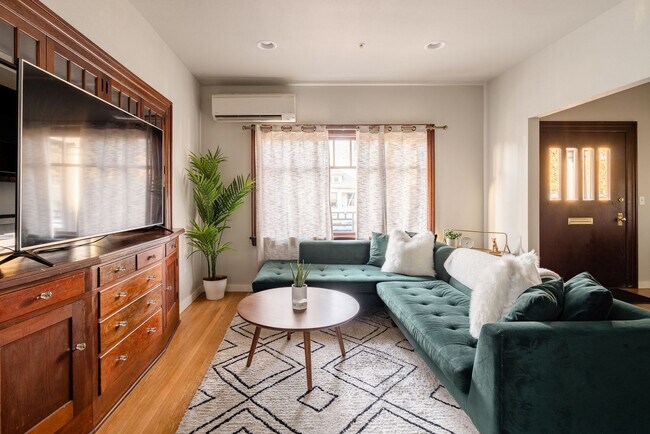 3046 NE Glisan St Unit SI ID1611993P