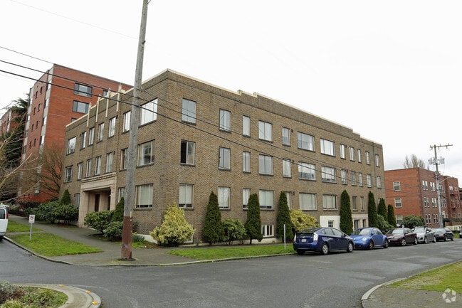 Photo - HC Hillcrest Apartments