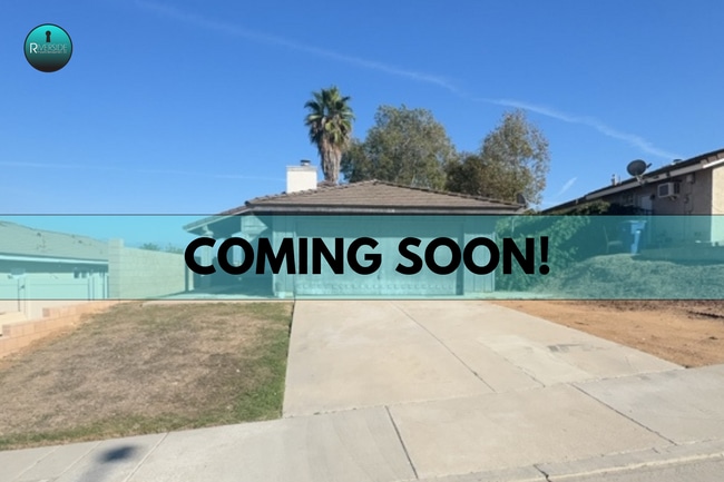 Building Photo - Coming soon!! Centrally located Riverside...