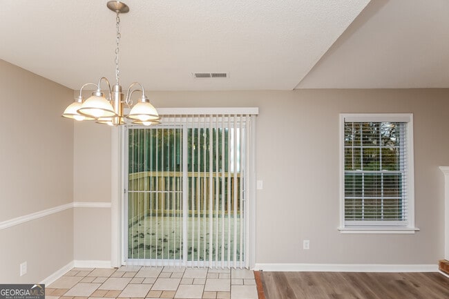 Photo - 2528 Country Lake Cir