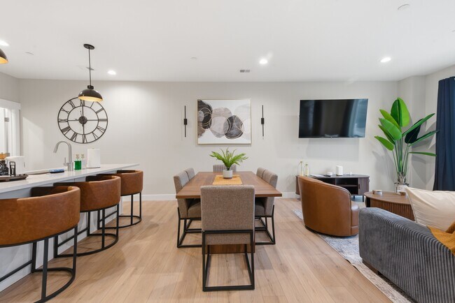 Photo - 1562 E 3900 S