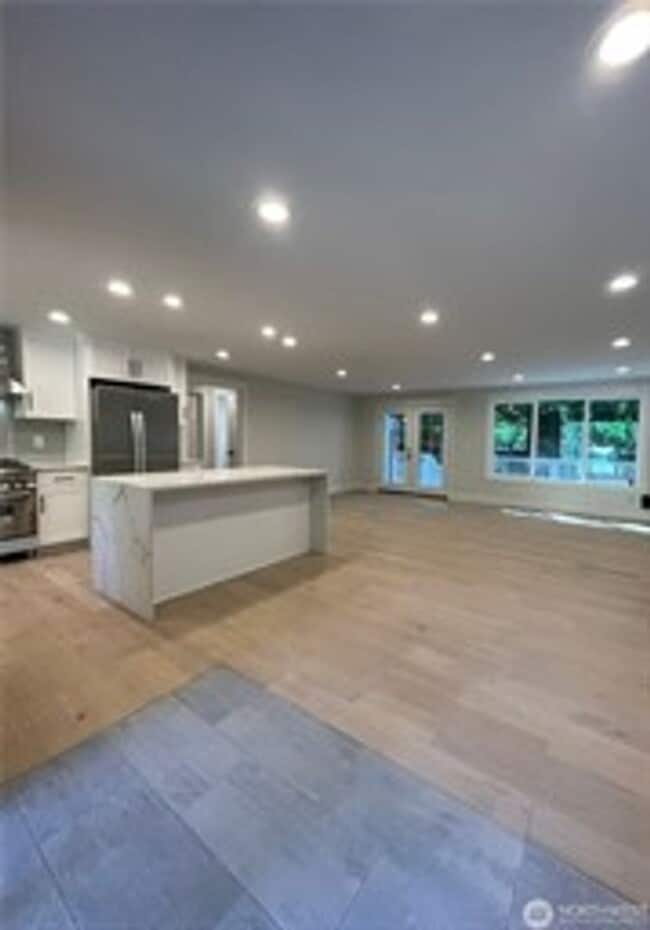 Photo - 3Bd/2.5Ba Mercer Island House
