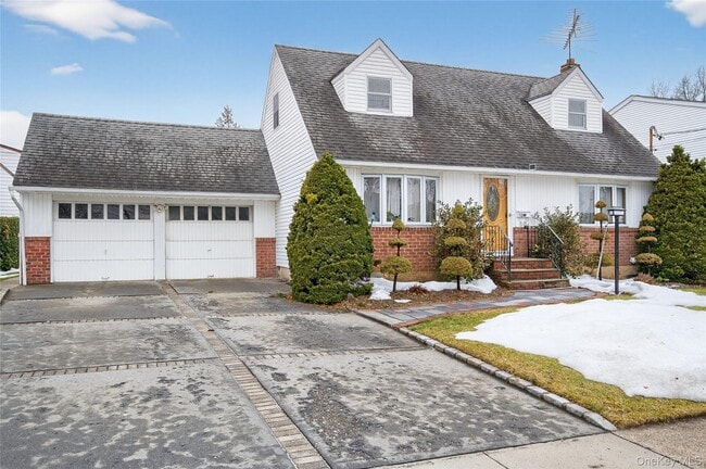 Photo - 112 Wentworth Ave