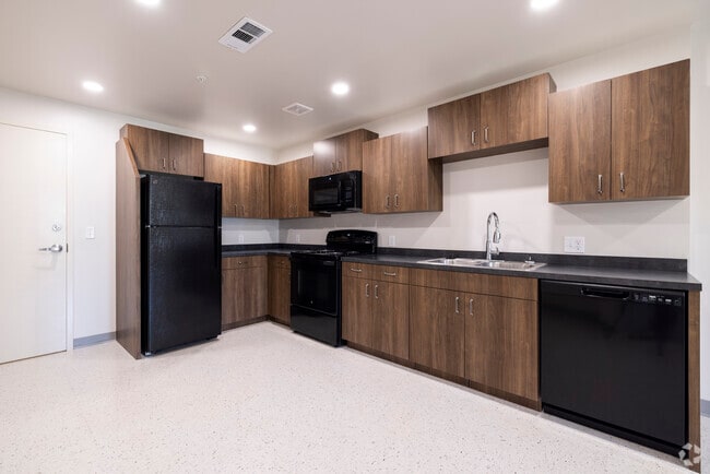 1BR, 1BA - 703SF - Kitchen