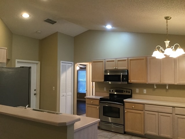 Photo - 15920 Lake Orienta Ct
