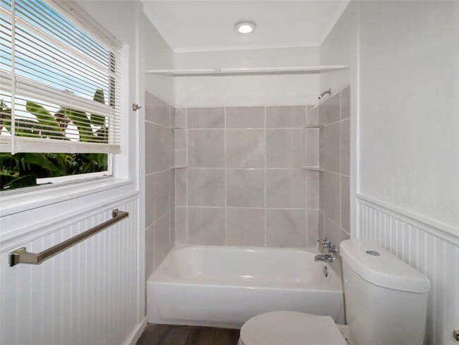 176 Barracuda St