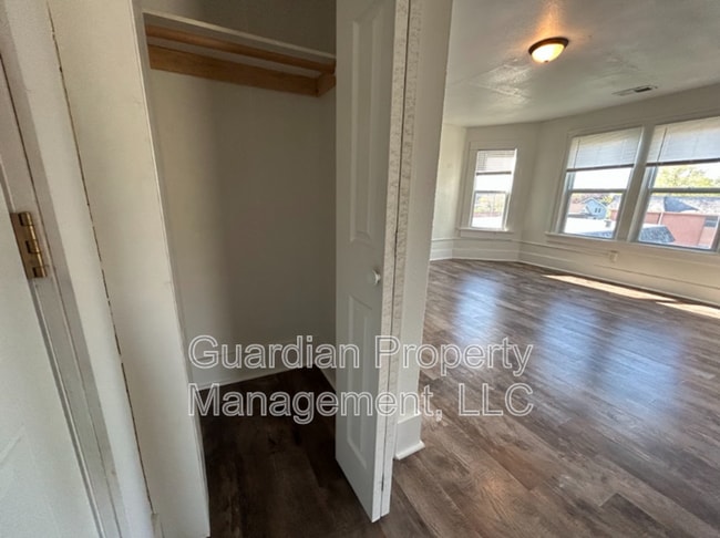 Photo - 108 N Buchanan St