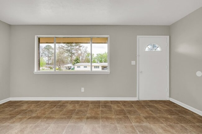 Photo - 805 Spruce St