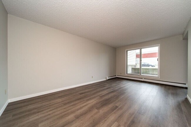 Photo - 14404-1488A 88a St NW Unit 207