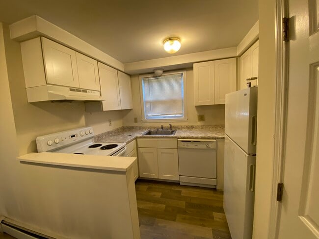 17 Glenwood Ave