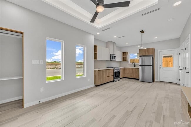 11400 N 25th St Unit 2