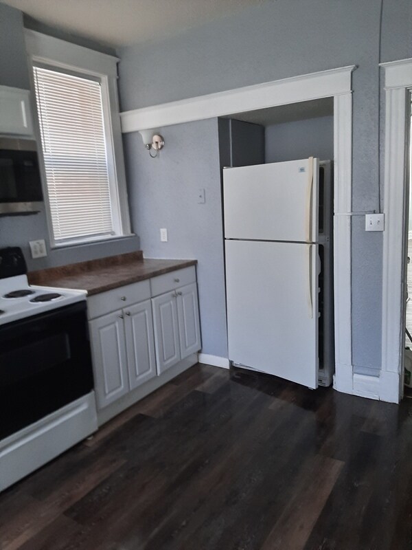 Building Photo - 5139 Wabada Ave