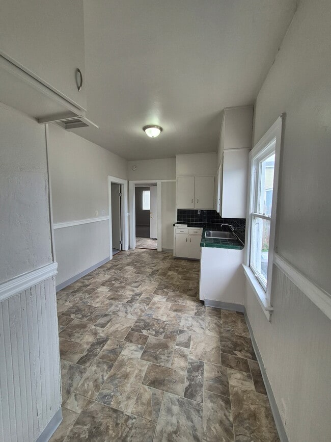 Photo - 4016 Penniman Ave