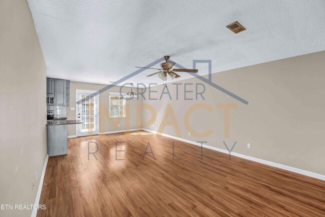 Photo - 1045 Blinken St