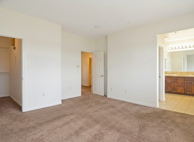 Photo - Spacious 3-Bedroom Dublin Townhome with Private Balcony & Fireplace