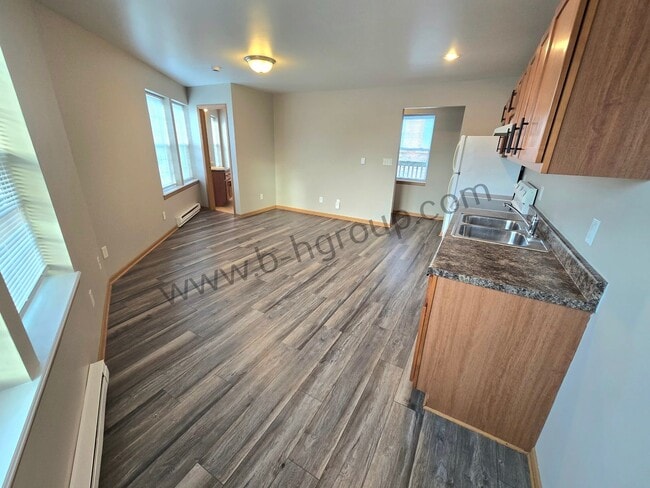 Building Photo - 2333 Roosevelt Rd Unit Apt 1