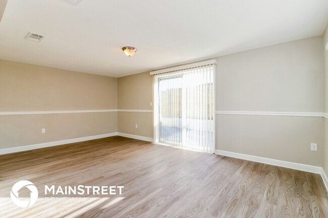 Photo - 6402 Bandura Ave