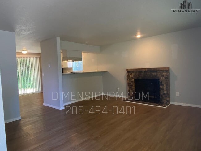 Photo - 111th Duplex Unidad 6712 111th St Ct E