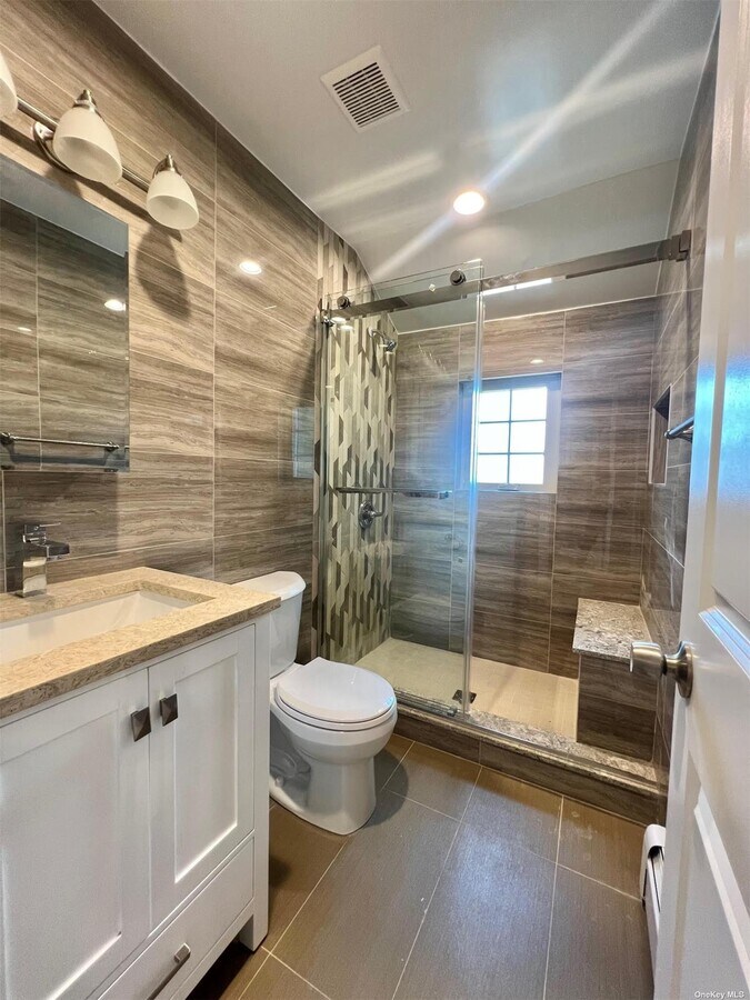 Photo - 20-19 154th St