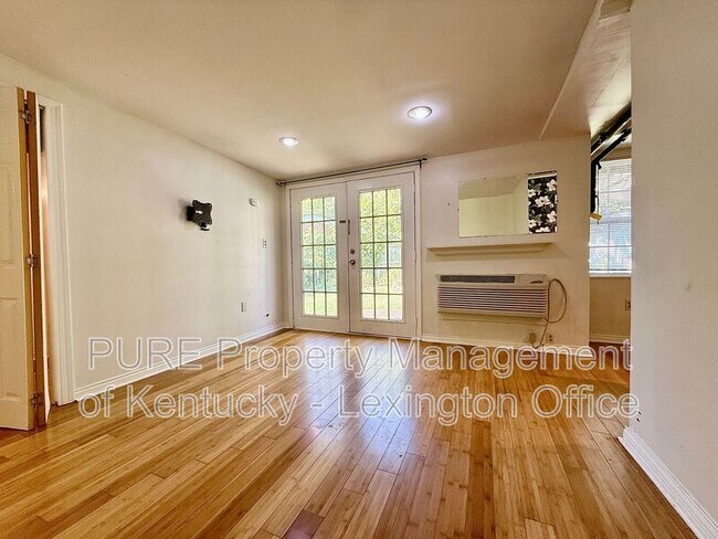 Photo - 1559 Jacana Dr Unit B