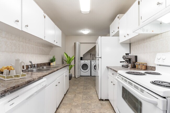 Photo - Hillcrest Place