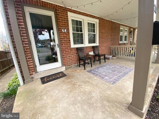 Building Photo - 20 E Abington Ave