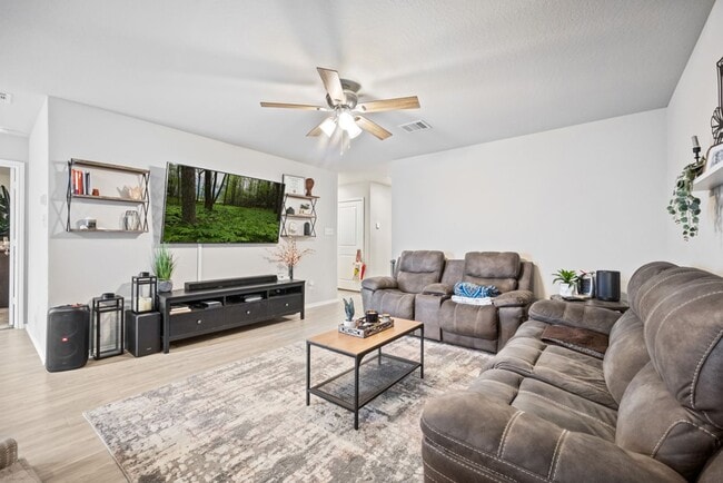 Photo - 5706 Elm Valley Dr