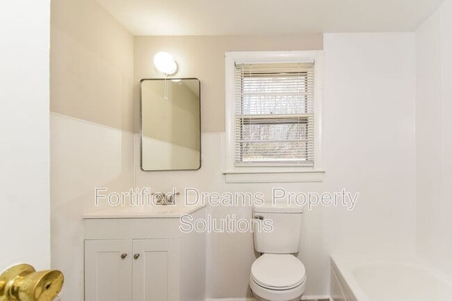 Photo - 4400 Voss Ave