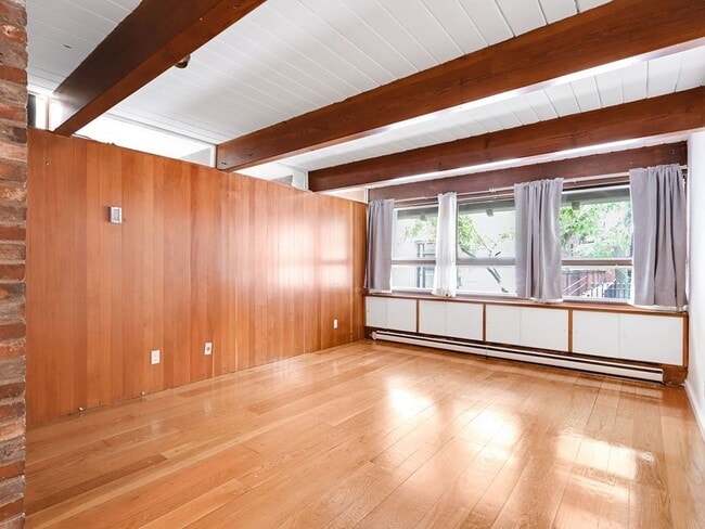 Building Photo - 77 Joy St Unit 2