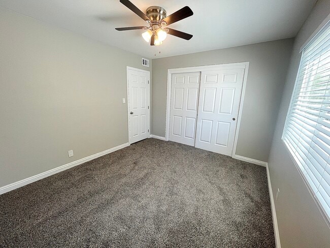 Two Bedroom - Guest Room - Evart Apartments