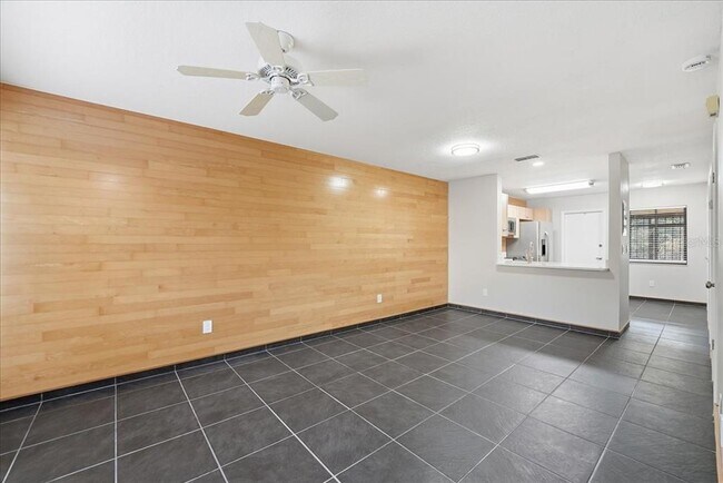 Photo - 295 Sandlewood Trail