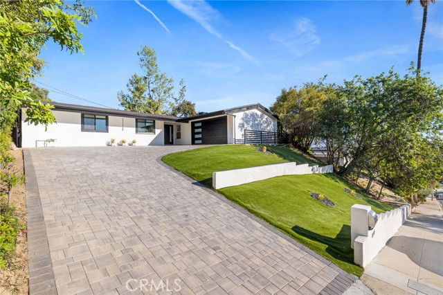 Photo - 20509 Califa St