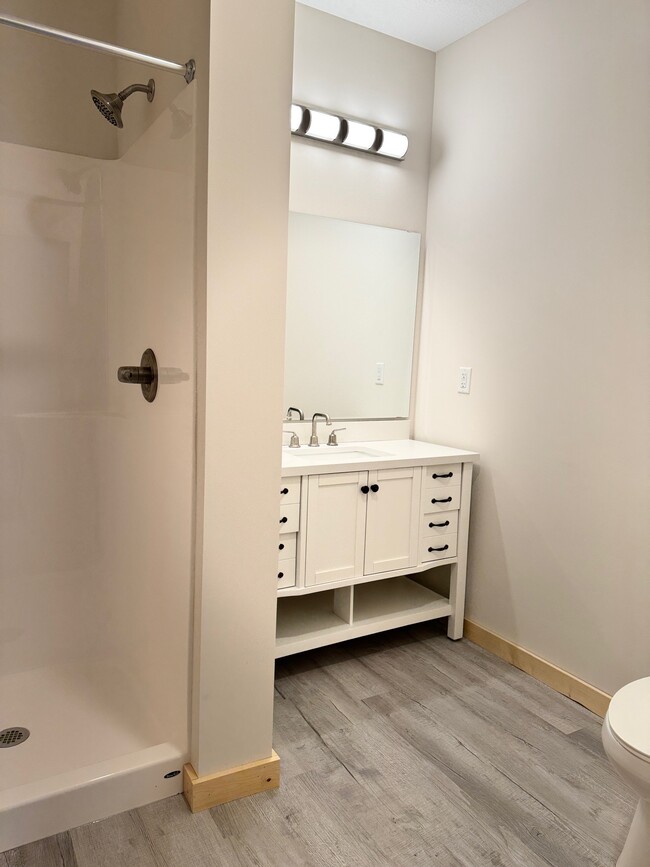 Photo - 1212 Heckman Ct