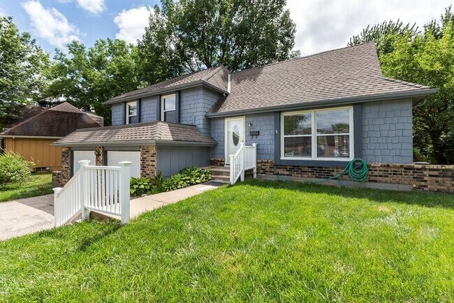 Photo - MUST SEE Available 7/7/23!