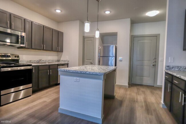 Photo - 1 br, 1 bath Condo - 145 Stonehedge Blvd 2...