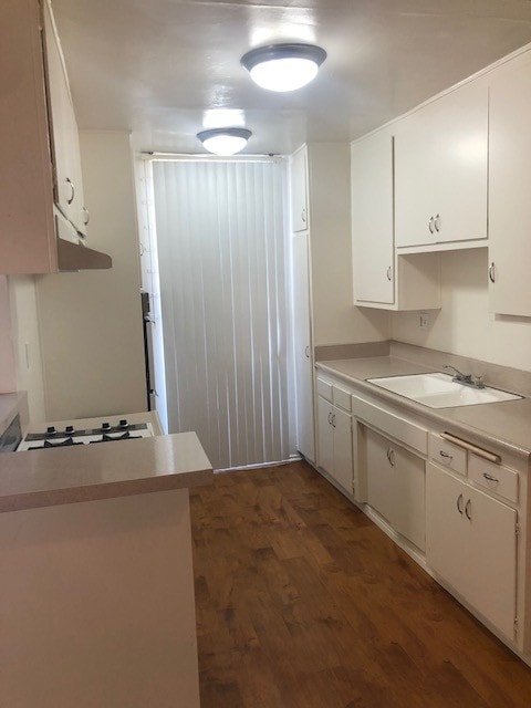 Photo - 15810 Vanowen St Unit 2 br