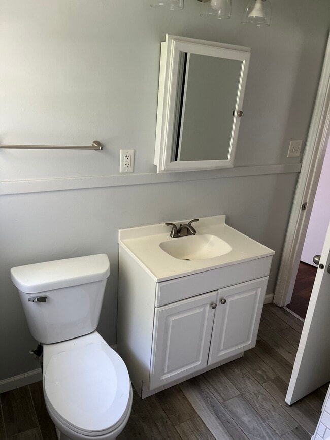 Building Photo - 1556 Shannon Ave Rental