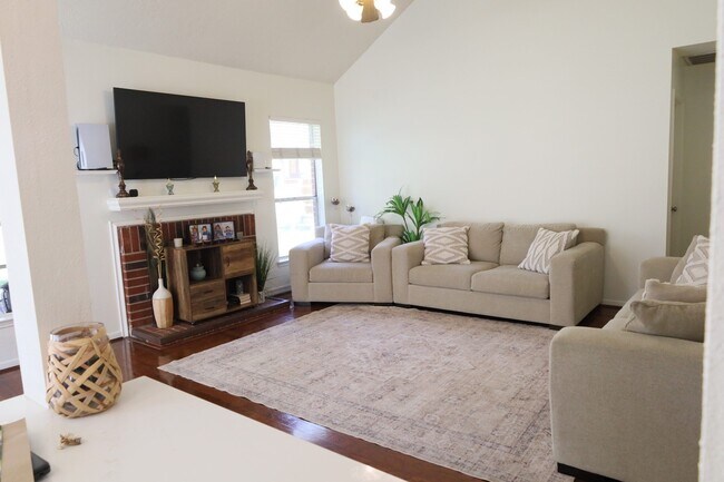 Photo - 3223 Autumn Bridge Ln