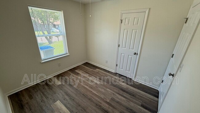 123 Woodduck Dr Unit B