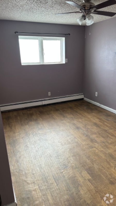 Building Photo - 639 10th Ave Rental