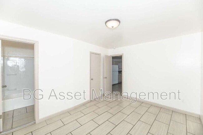 Photo - 728 Darina Ave Unidad 6