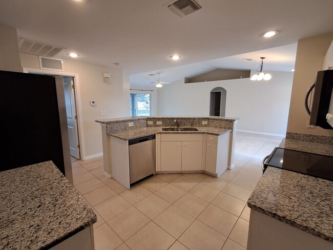 Photo - 6142 Hester Ave