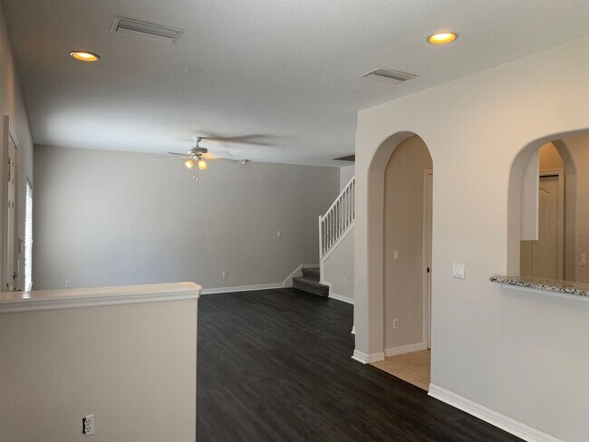 Photo - GORGEOUS 3 BEDROOM, 2.5 BATHROOM TOWNHOME ...