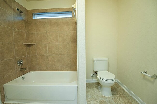 Building Photo - 18519 Each Elm Way
