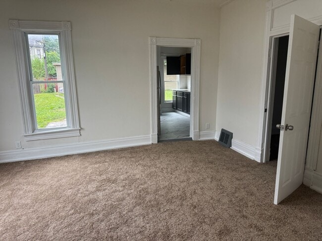Photo - 2522 Olive St Unidad 2522 Olive St. St. Joseph, MO 64507