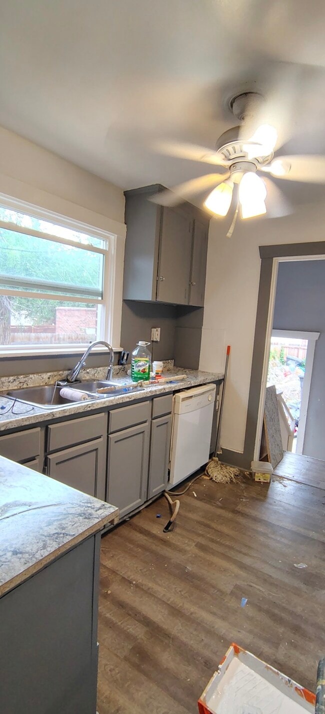 Photo - 1562 Jackson St
