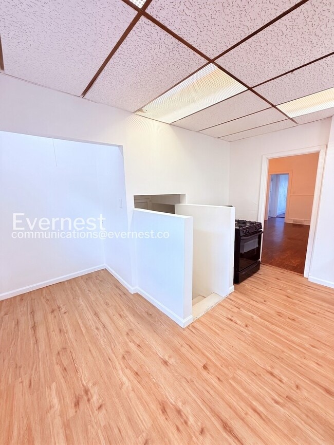 Photo - Charming Home with Fenced Yard & Hookups / 3 Beds & 1 Bath / Voucher Accepted / Pets Not Allowed ...