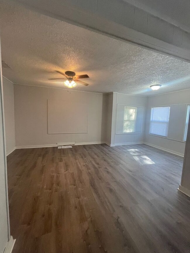 Photo - 1413 Carey Ave