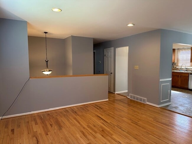 Photo - 3912 Brookridge Dr