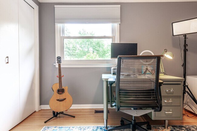 Photo - Spacious 4-Bedroom Family Home with Finished Basement & Double Garage – Available July 1st